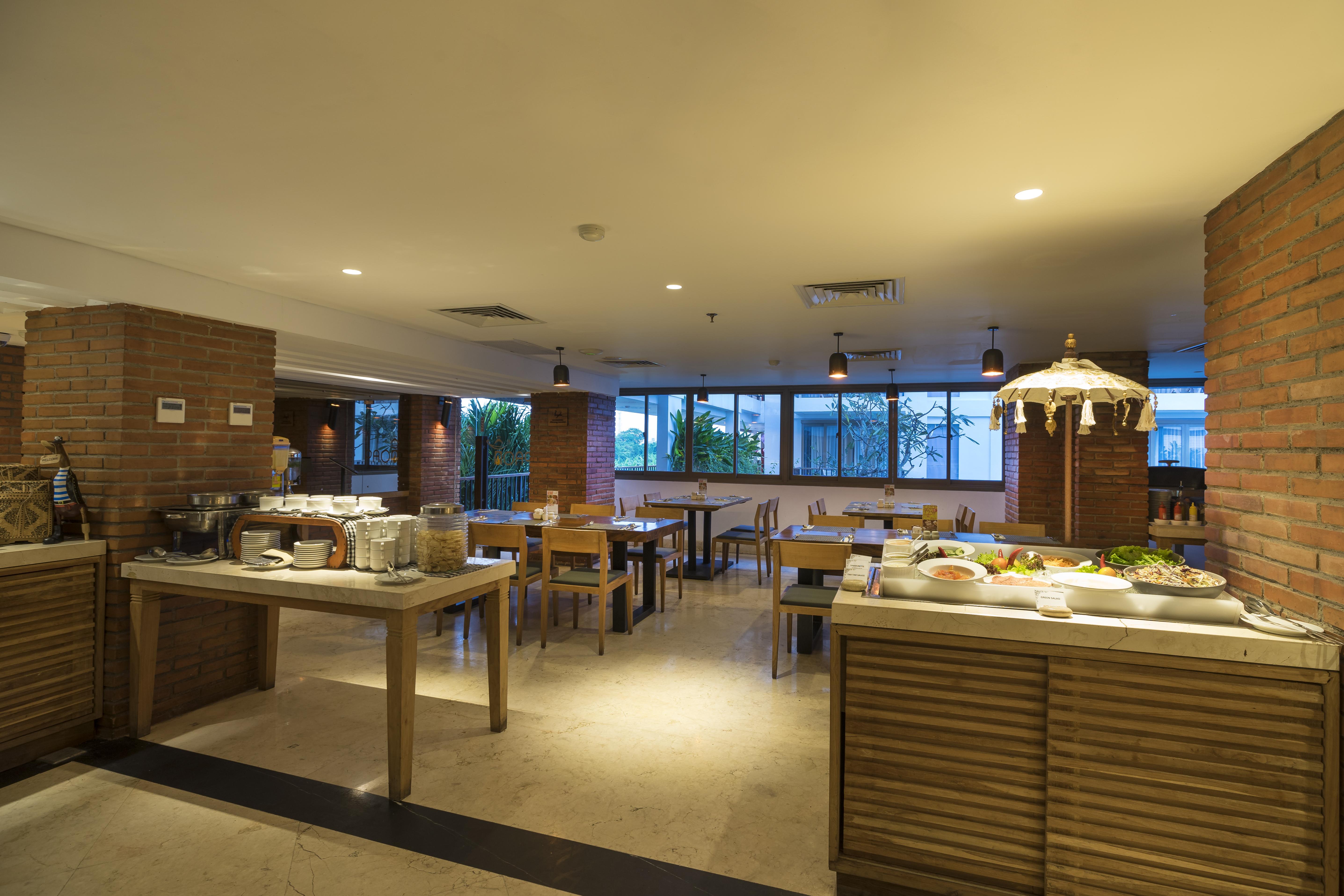 D'Primahotel Petitenget Seminyak 2 Exterior photo