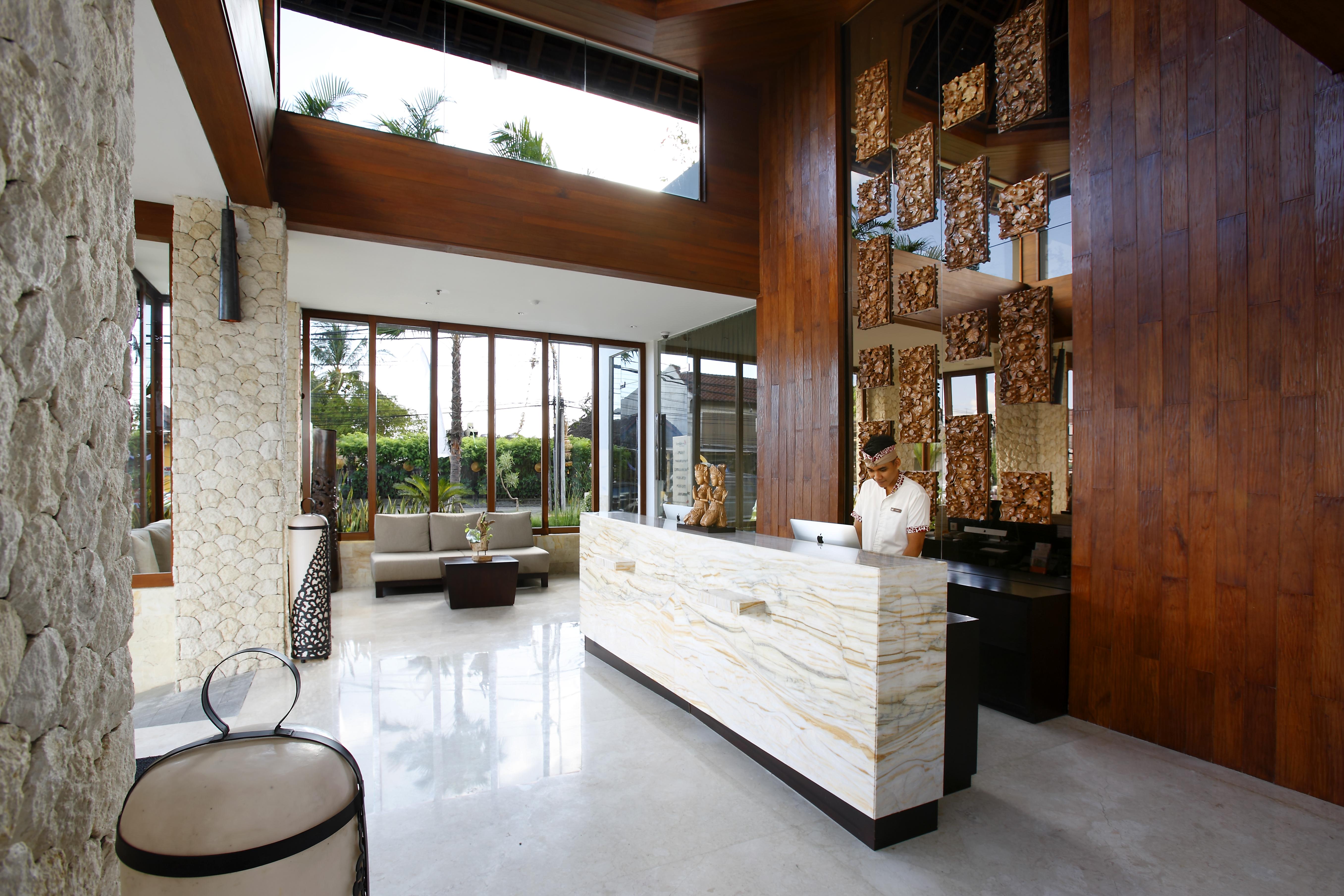 D'Primahotel Petitenget Seminyak 2 Exterior photo